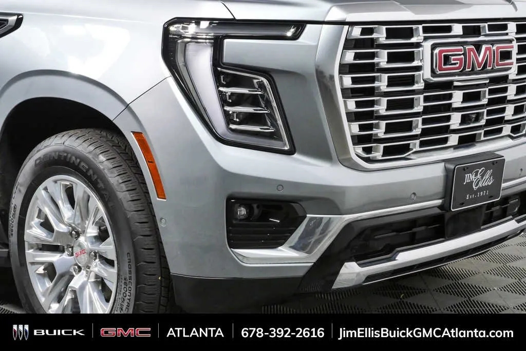 2025 GMC Yukon Denali thumbnail 35
