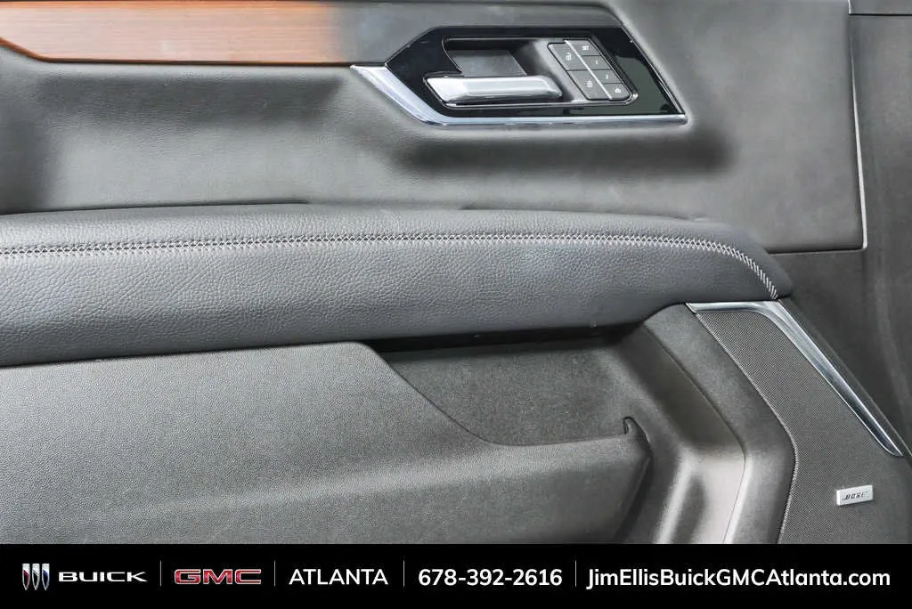 2025 GMC Yukon Denali thumbnail 6