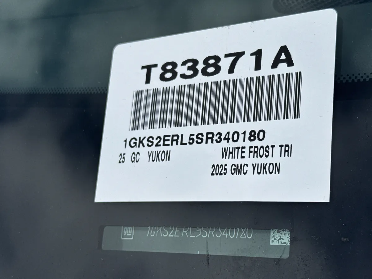 2025 GMC Yukon Denali Ultimate thumbnail 43