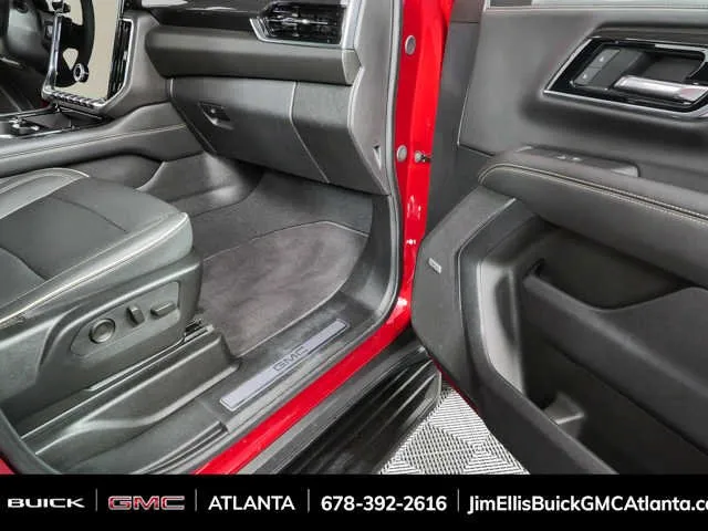 2025 GMC Yukon Elevation thumbnail 25