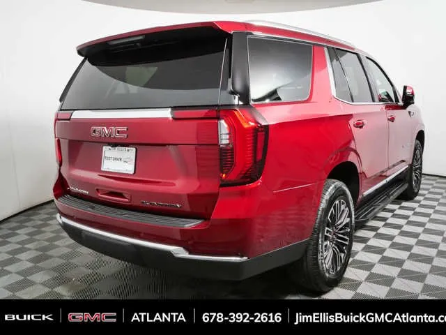 2025 GMC Yukon Elevation thumbnail 3