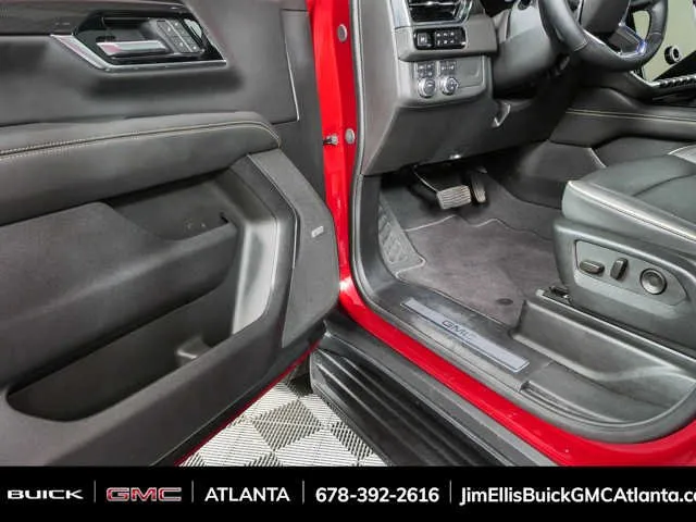 2025 GMC Yukon Elevation thumbnail 8