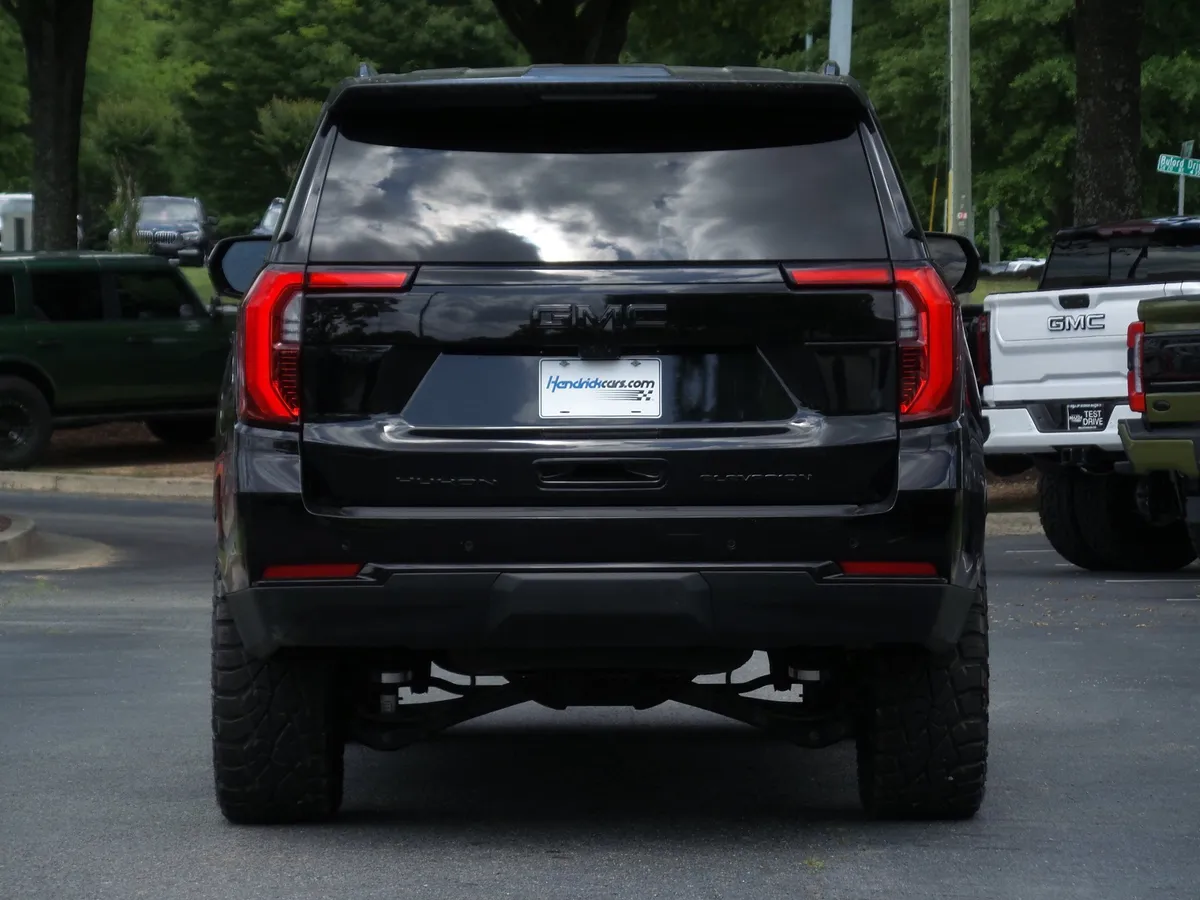 2025 GMC Yukon Elevation thumbnail 24