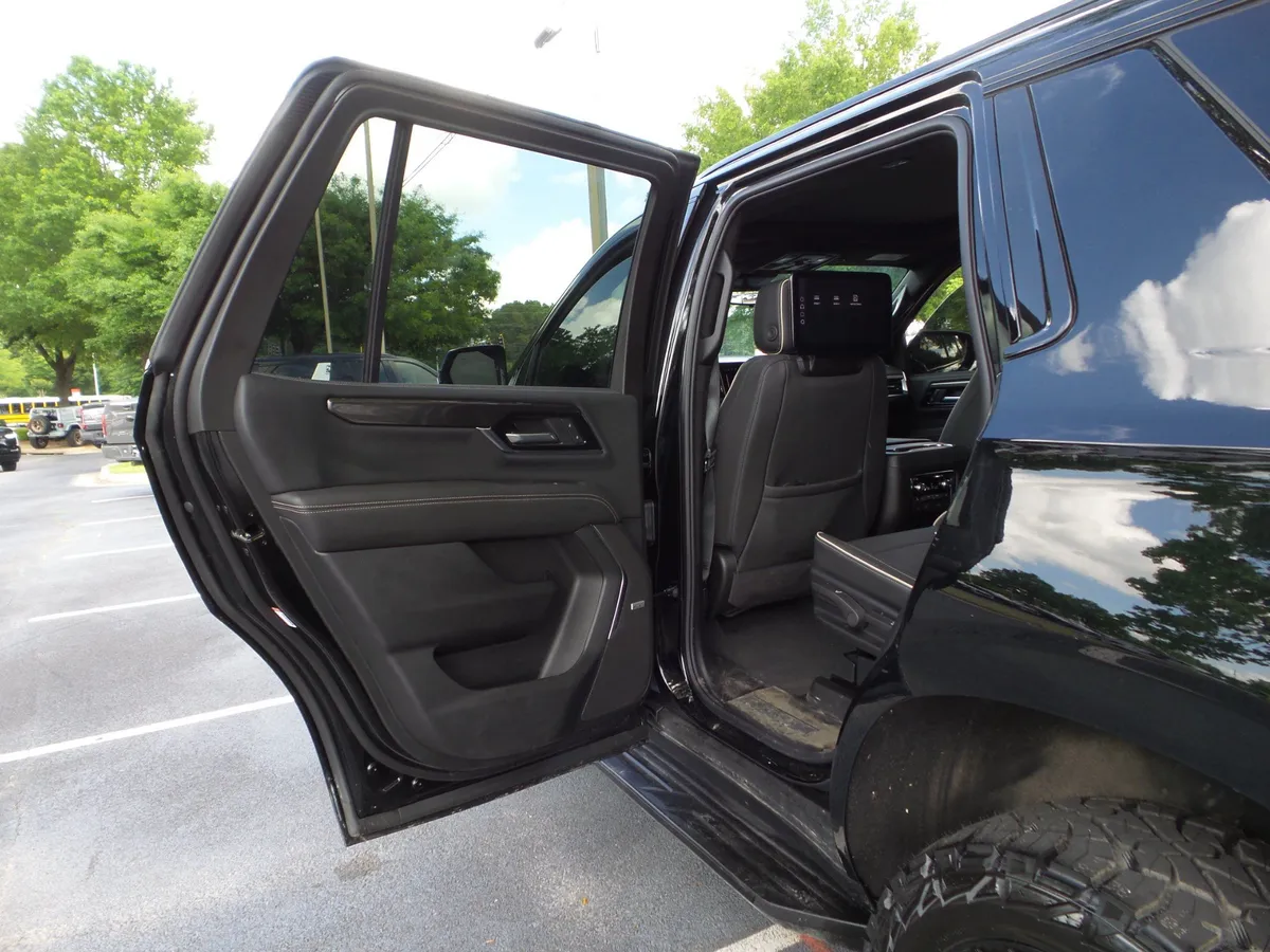 2025 GMC Yukon Elevation thumbnail 35