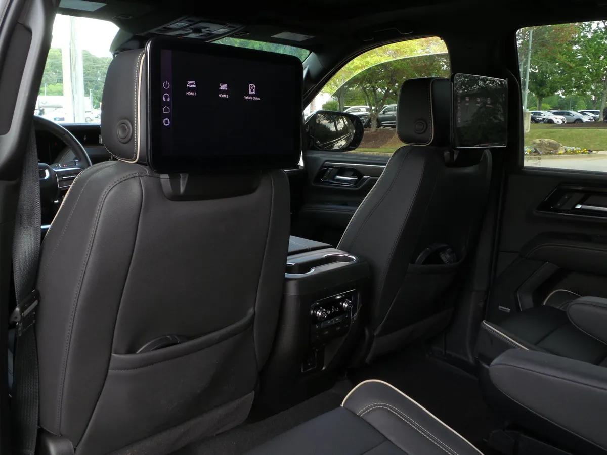 2025 GMC Yukon Elevation thumbnail 36