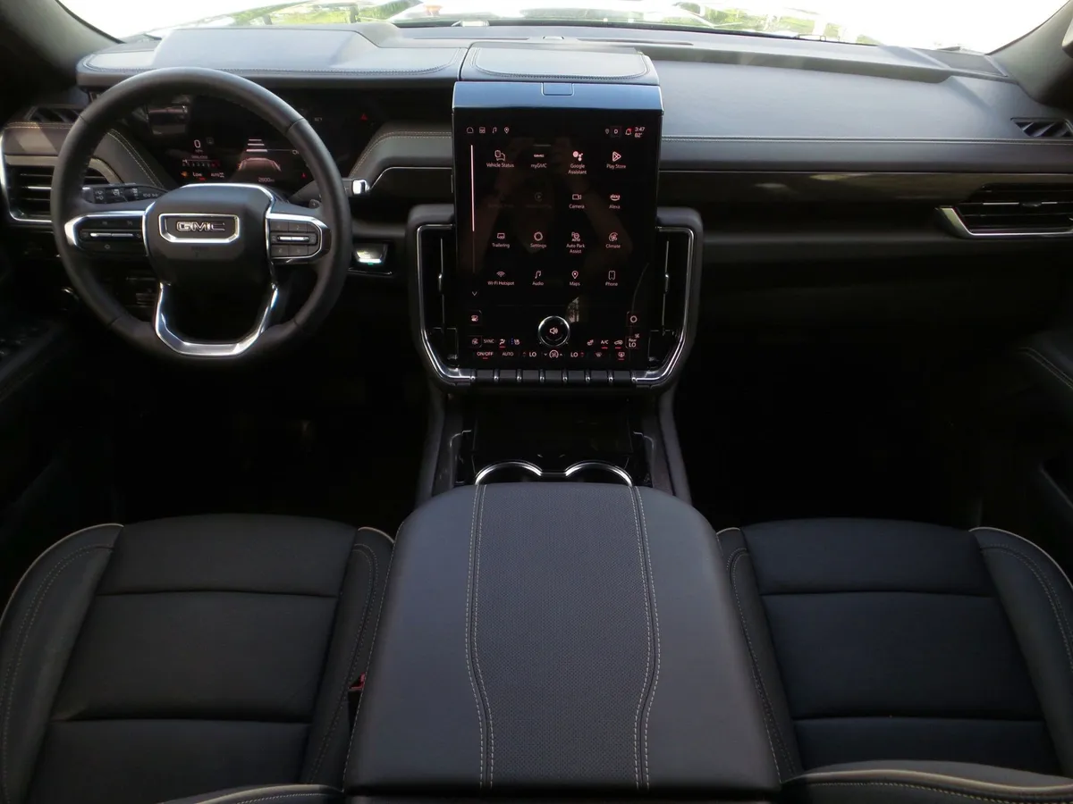 2025 GMC Yukon Elevation thumbnail 5
