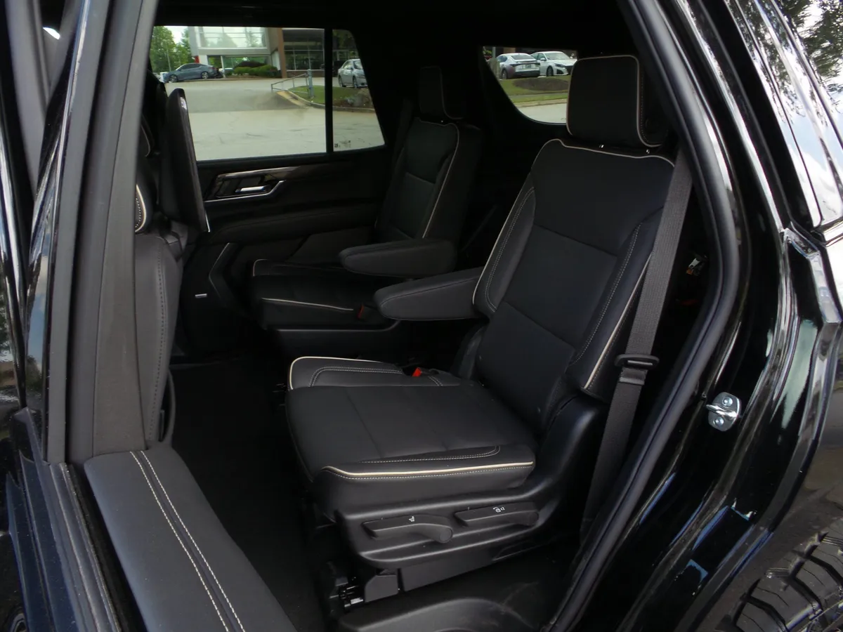 2025 GMC Yukon Elevation thumbnail 8