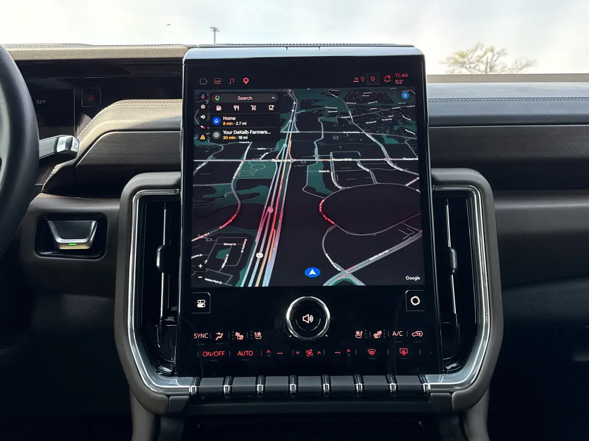 2025 GMC Yukon XL Denali Ultimate thumbnail 31