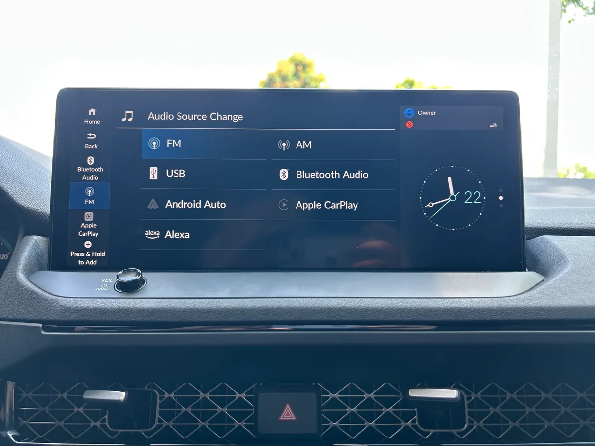 2025 Honda Accord Hybrid EX-L thumbnail 12