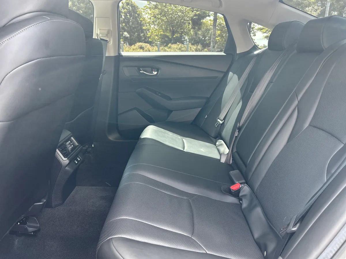 2025 Honda Accord Hybrid EX-L thumbnail 25