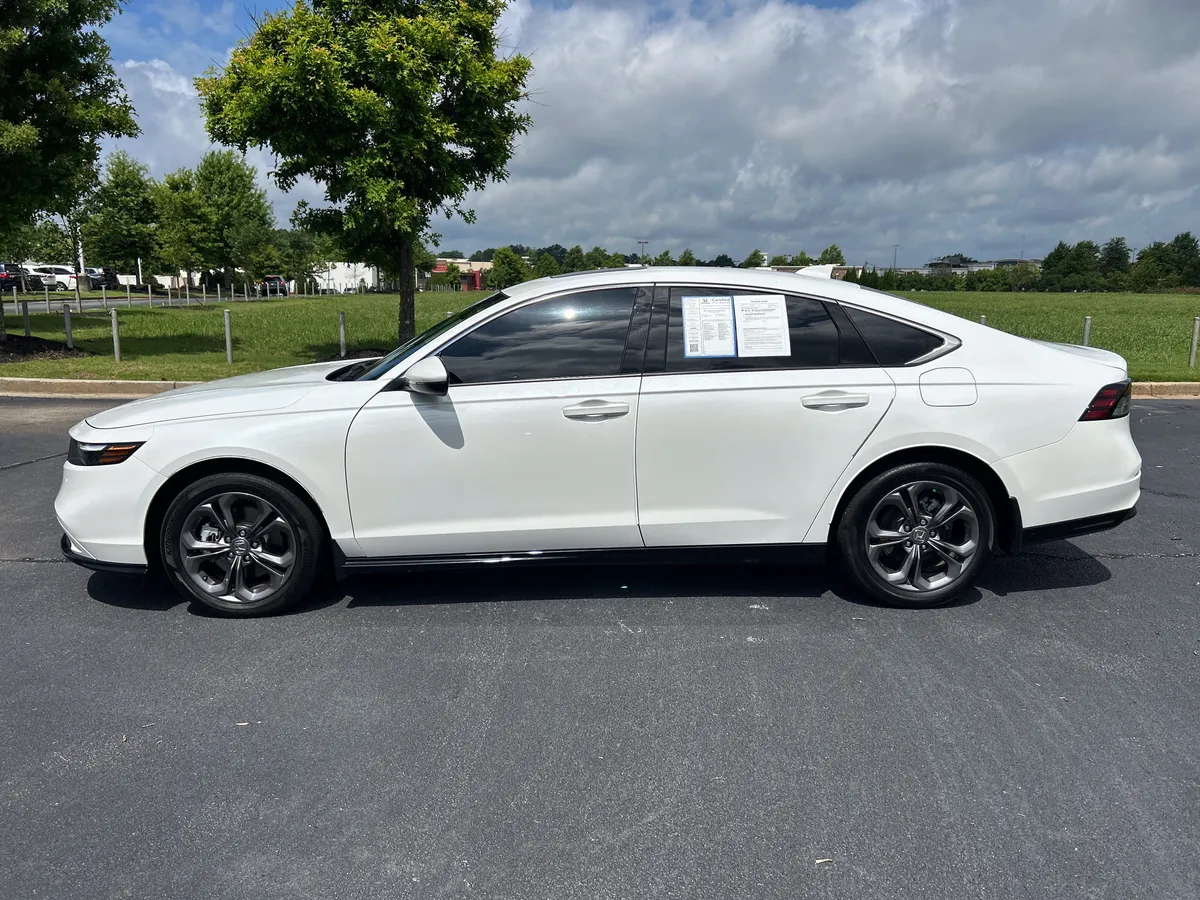 2025 Honda Accord Hybrid EX-L thumbnail 5