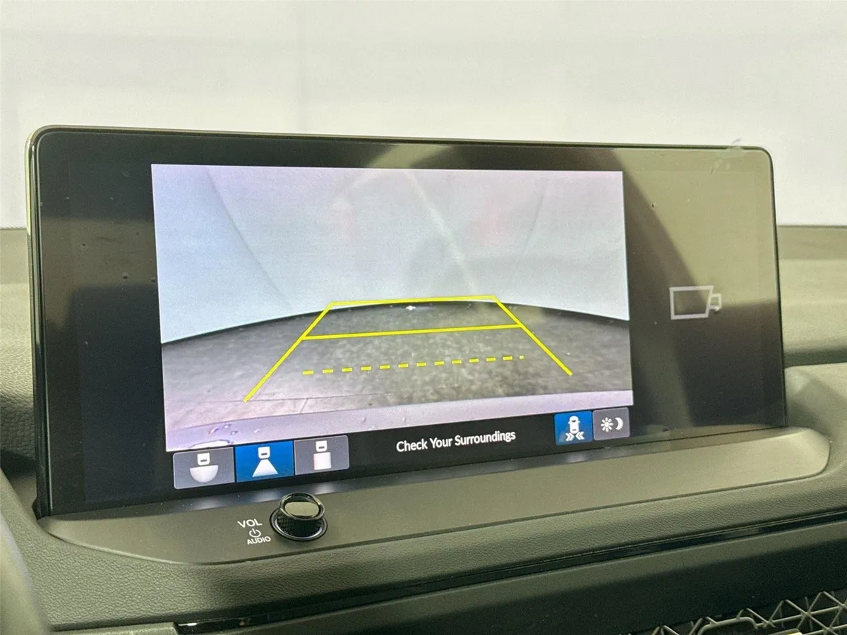 2025 Honda Accord Hybrid Sport thumbnail 22