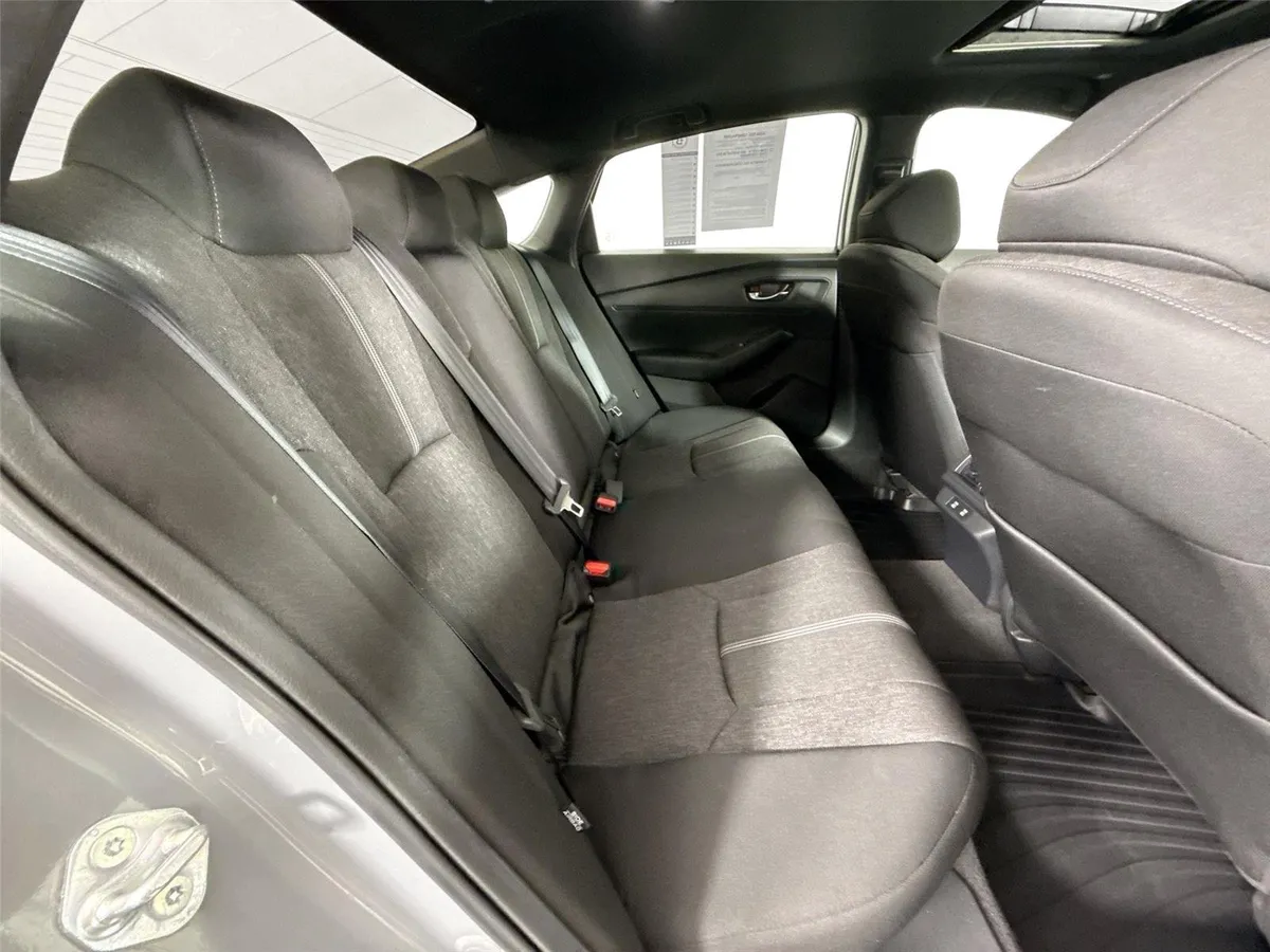 2025 Honda Accord Hybrid Sport thumbnail 36