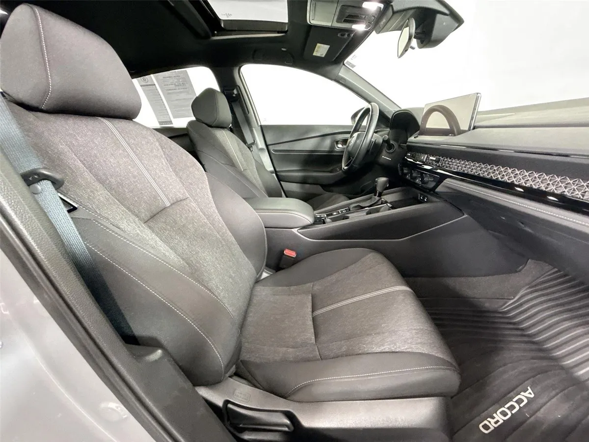 2025 Honda Accord Hybrid Sport thumbnail 37