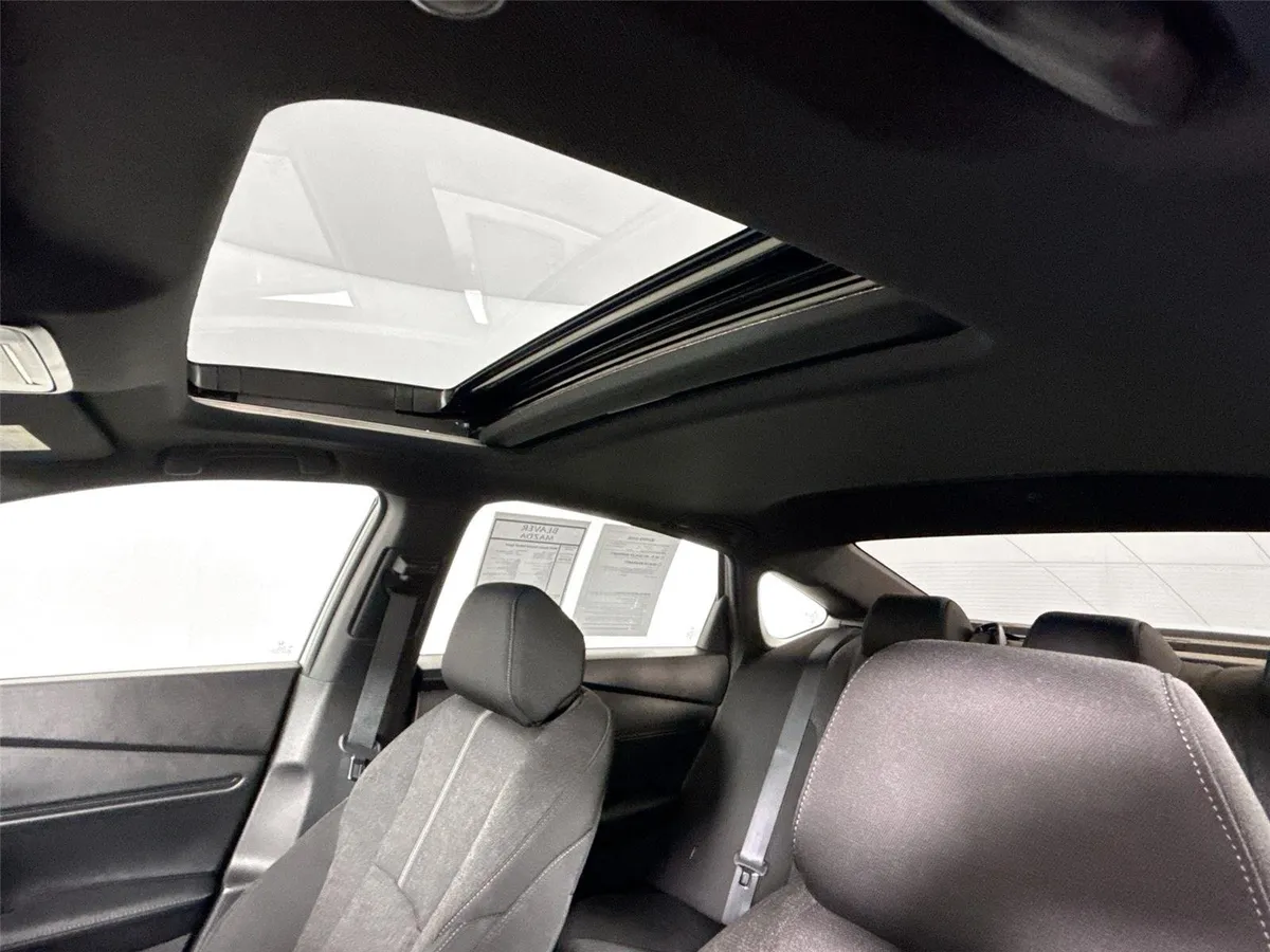 2025 Honda Accord Hybrid Sport thumbnail 6