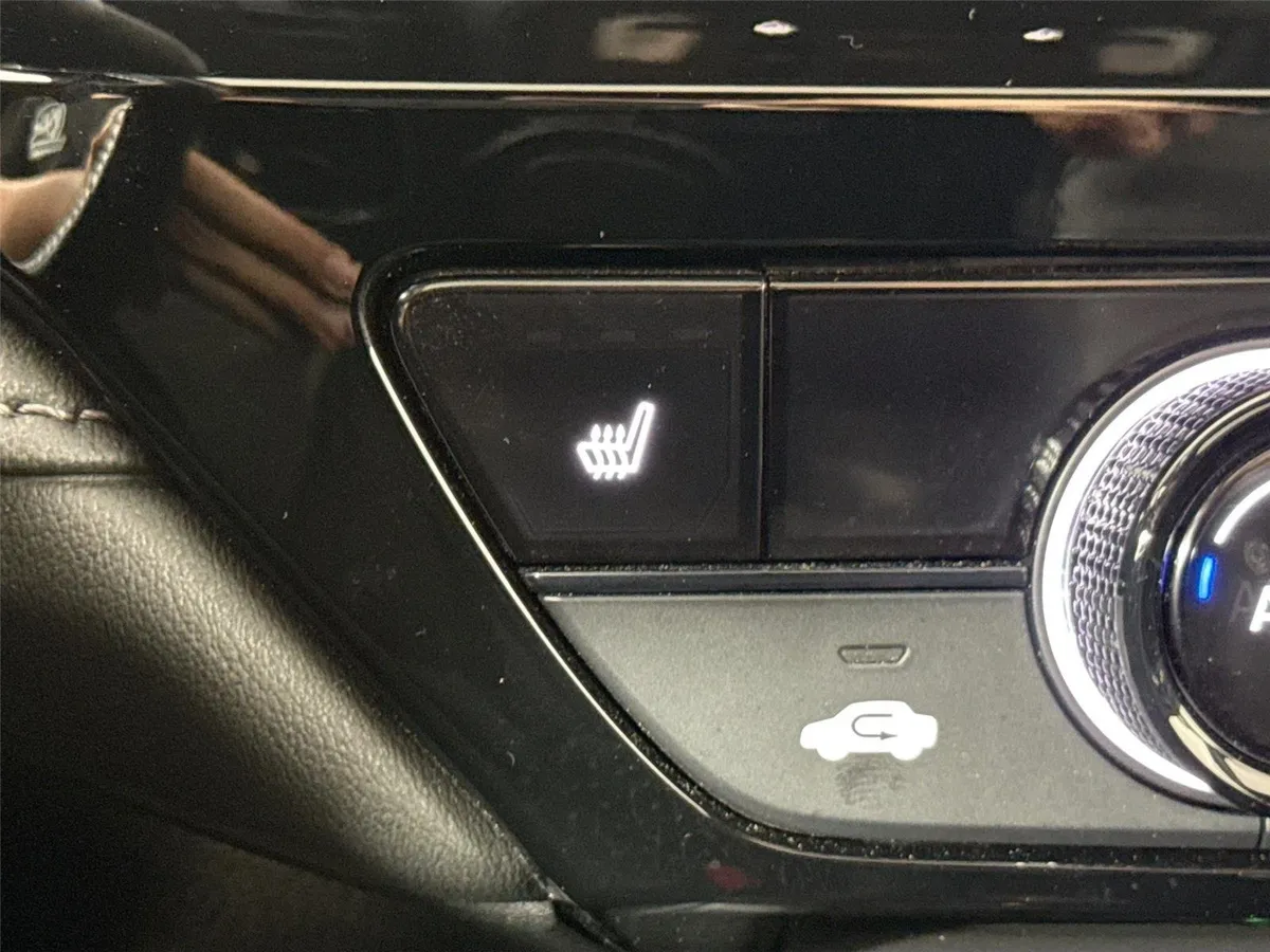 2025 Honda Accord Hybrid Sport thumbnail 7