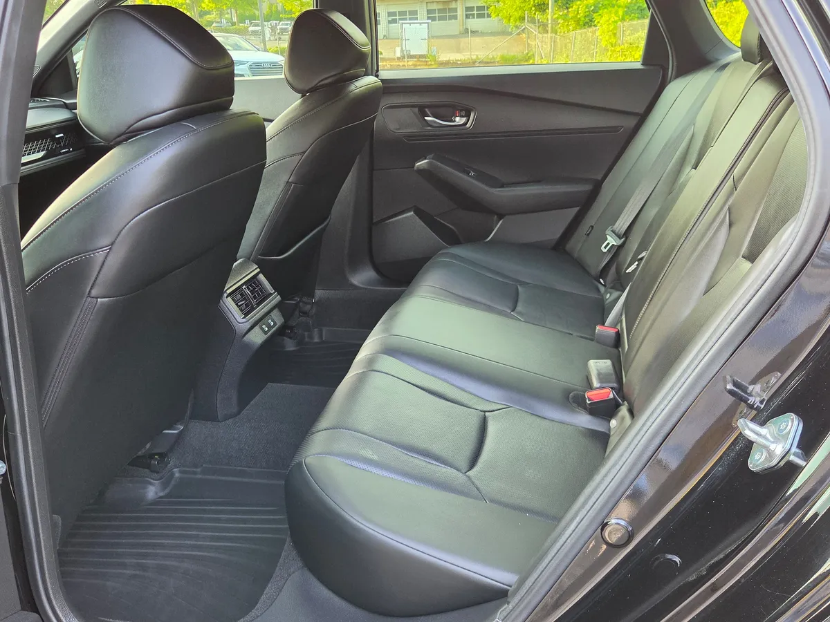 2025 Honda Accord Hybrid Sport-L thumbnail 14