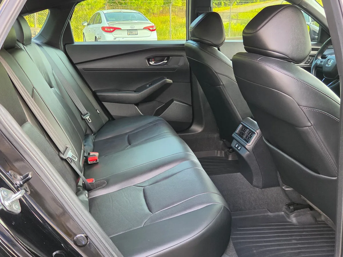2025 Honda Accord Hybrid Sport-L thumbnail 17