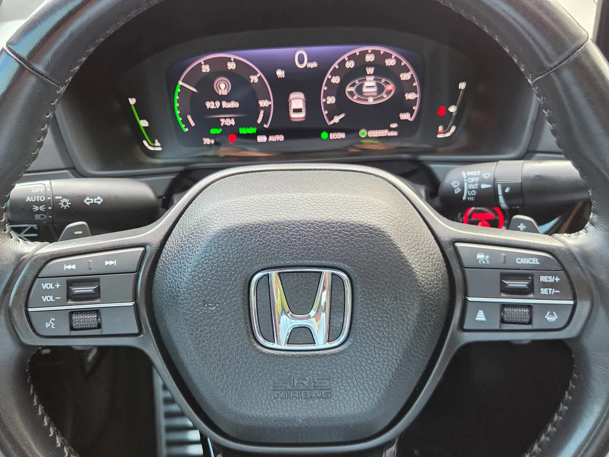 2025 Honda Accord Hybrid Sport-L thumbnail 27
