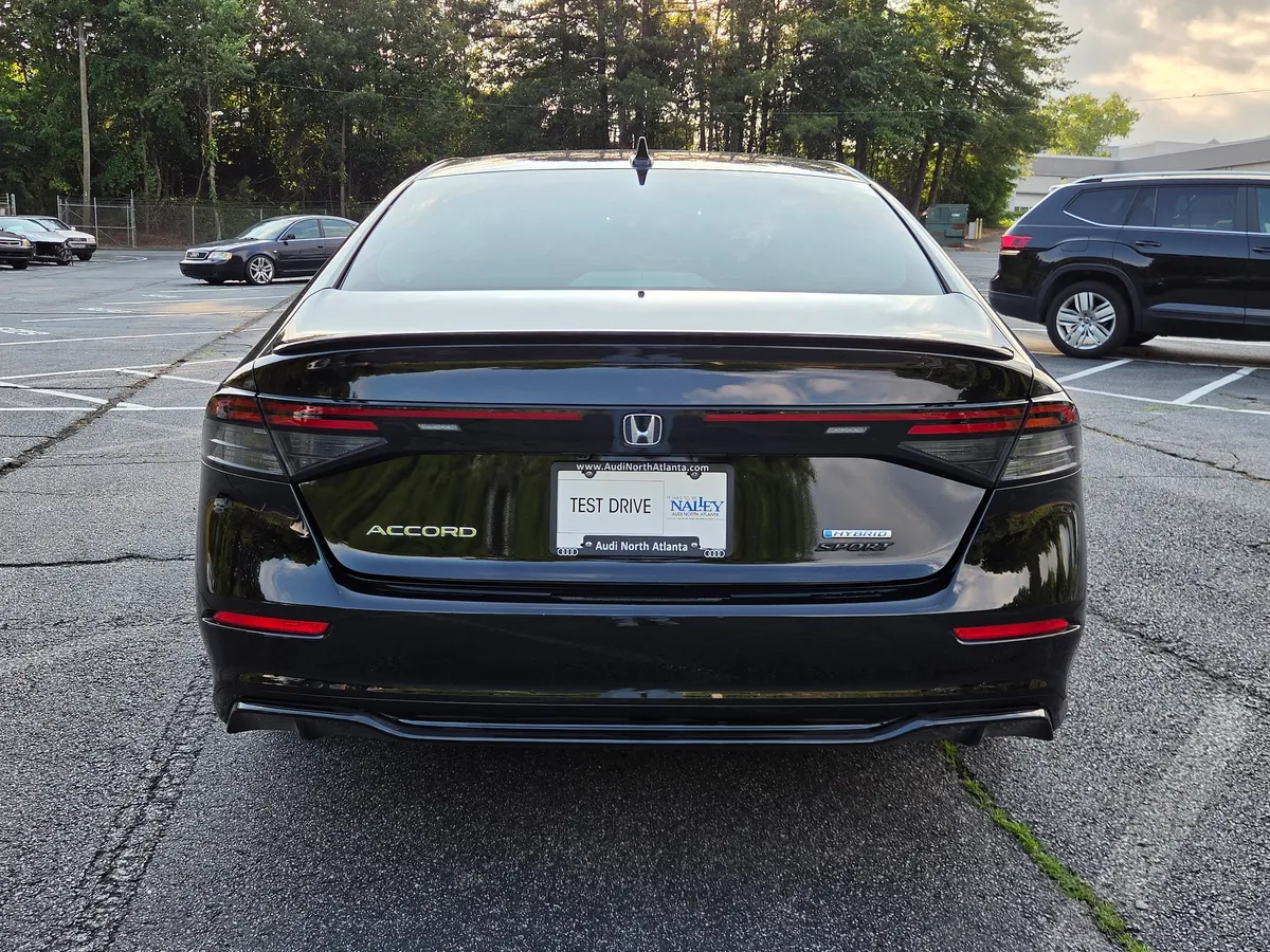 2025 Honda Accord Hybrid Sport-L thumbnail 5