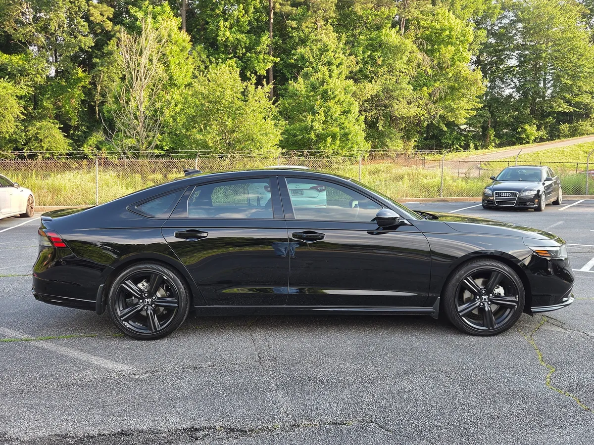 2025 Honda Accord Hybrid Sport-L thumbnail 7