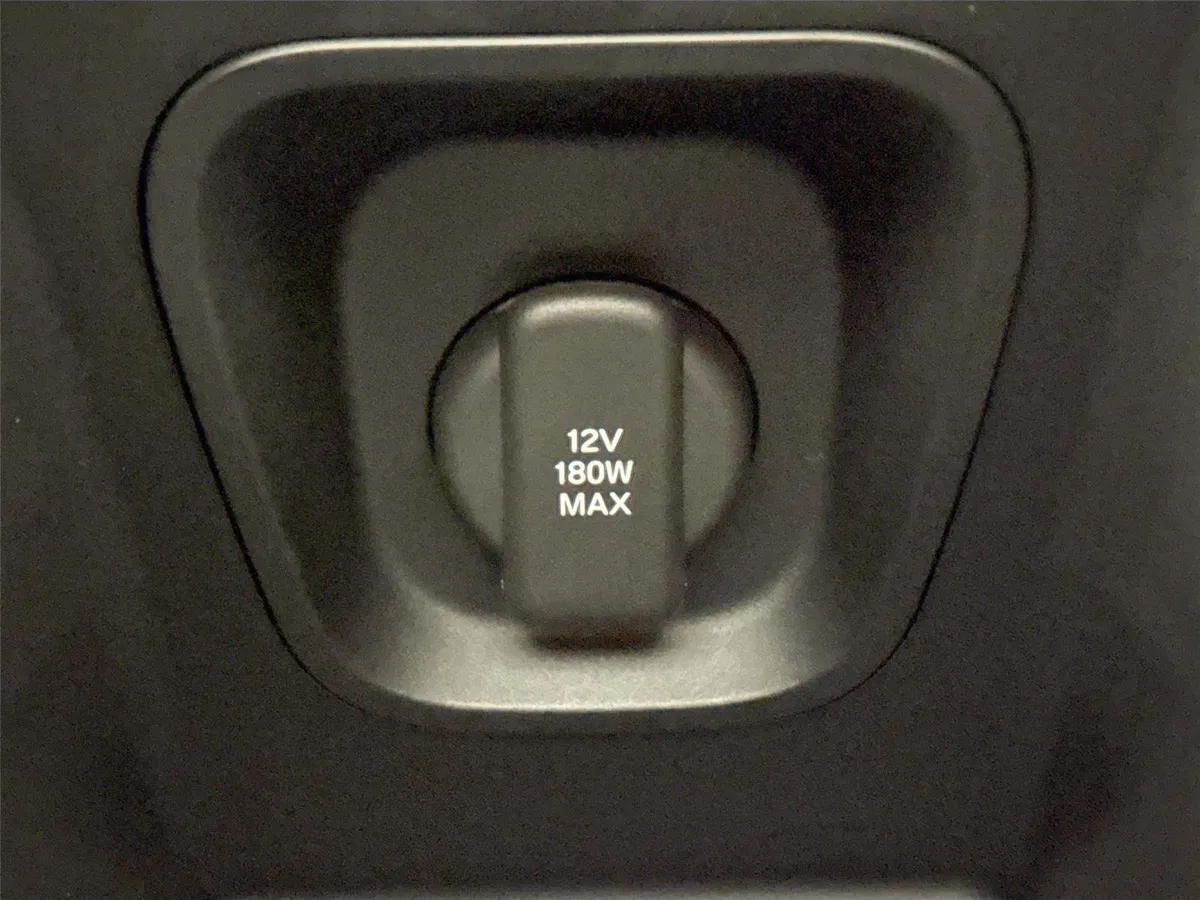 2025 Honda Accord Hybrid Touring thumbnail 36