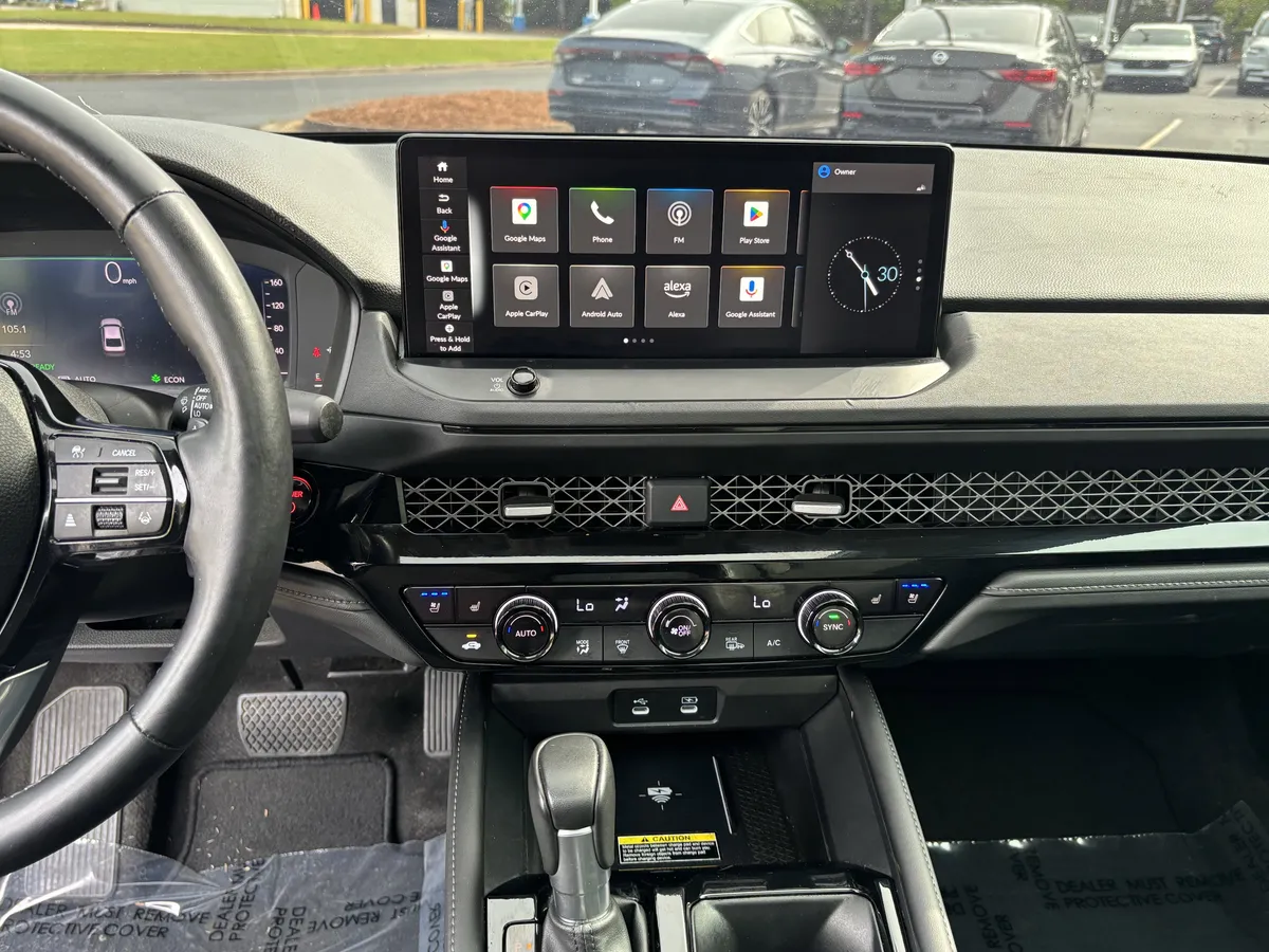 2025 Honda Accord Hybrid Touring Sedan thumbnail 25
