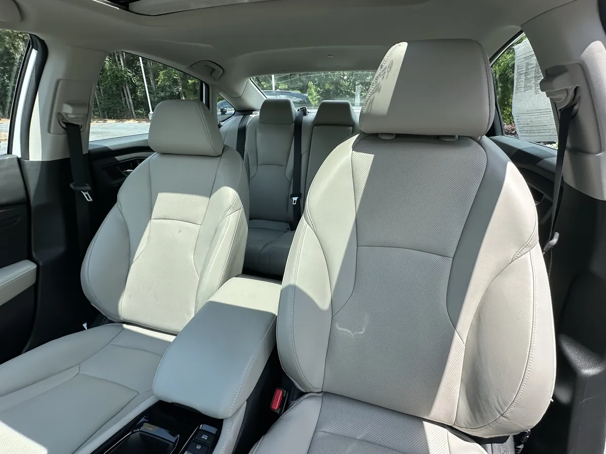 2025 Honda Accord Hybrid Touring Sedan thumbnail 7