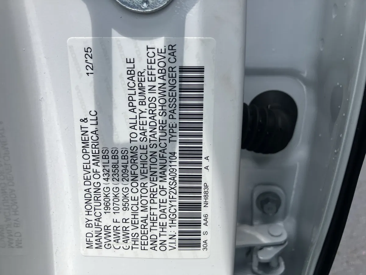 2025 Honda Accord LX CVT thumbnail 35