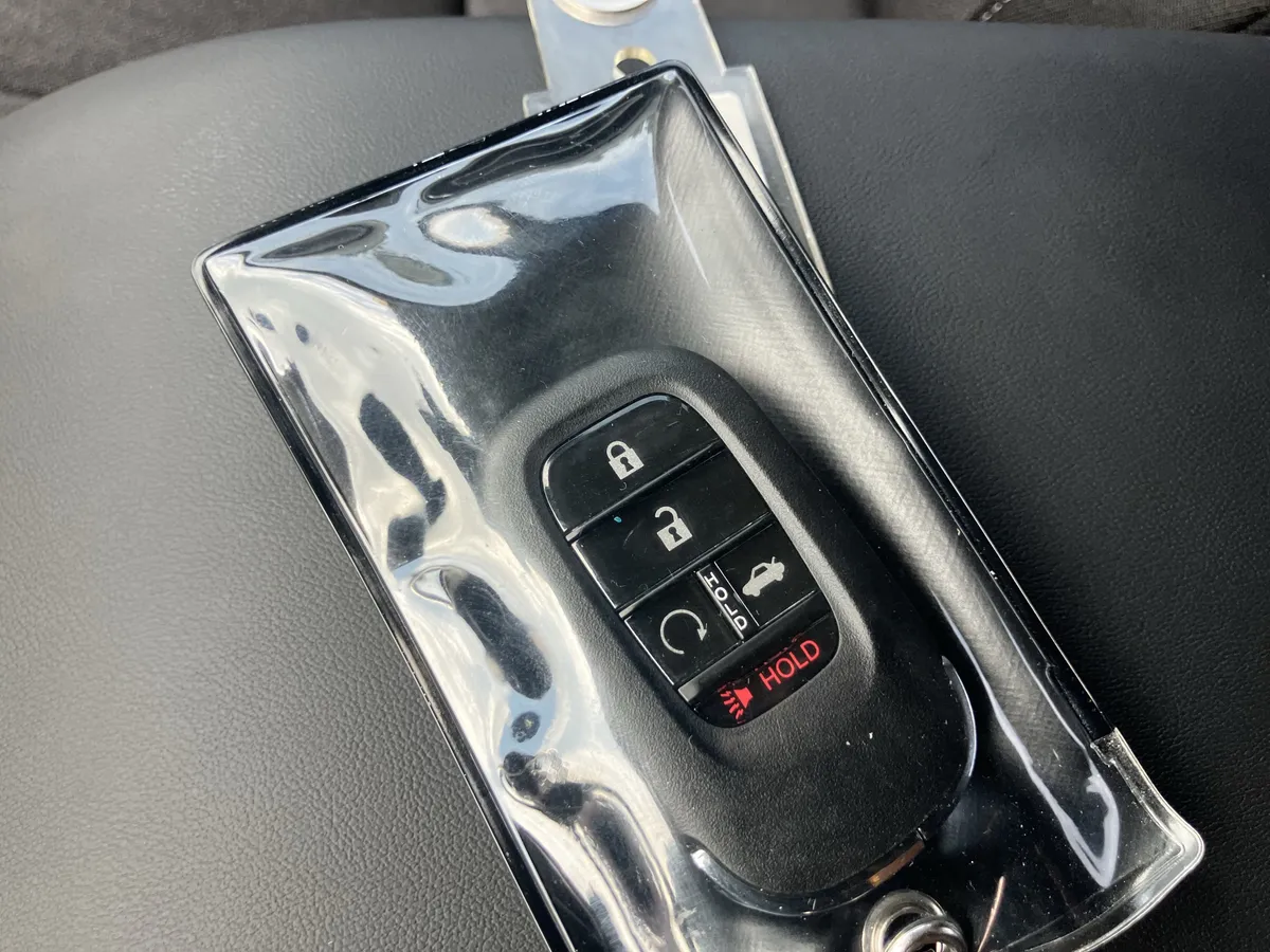2025 Honda Accord LX CVT thumbnail 36