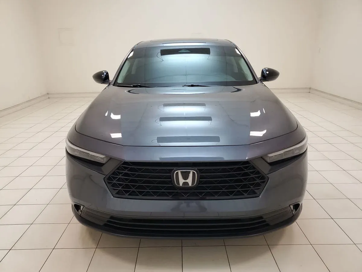 2025 Honda Accord SE thumbnail 24