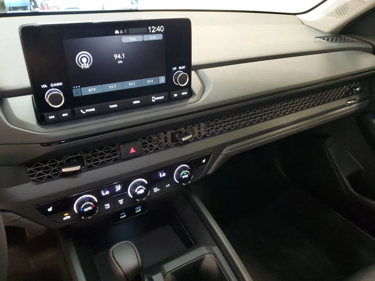2025 Honda Accord SE thumbnail 29