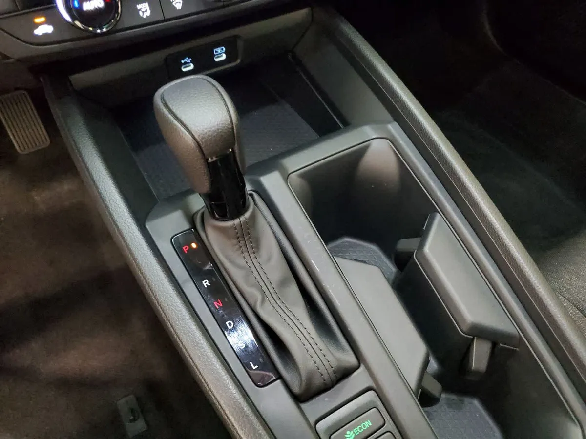 2025 Honda Accord SE thumbnail 9