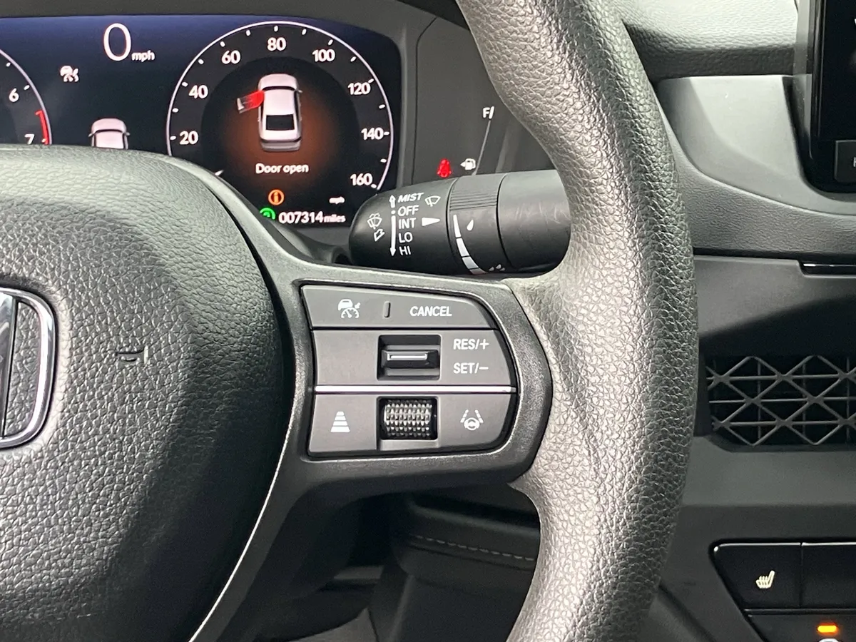 2025 Honda Accord SE CVT thumbnail 22