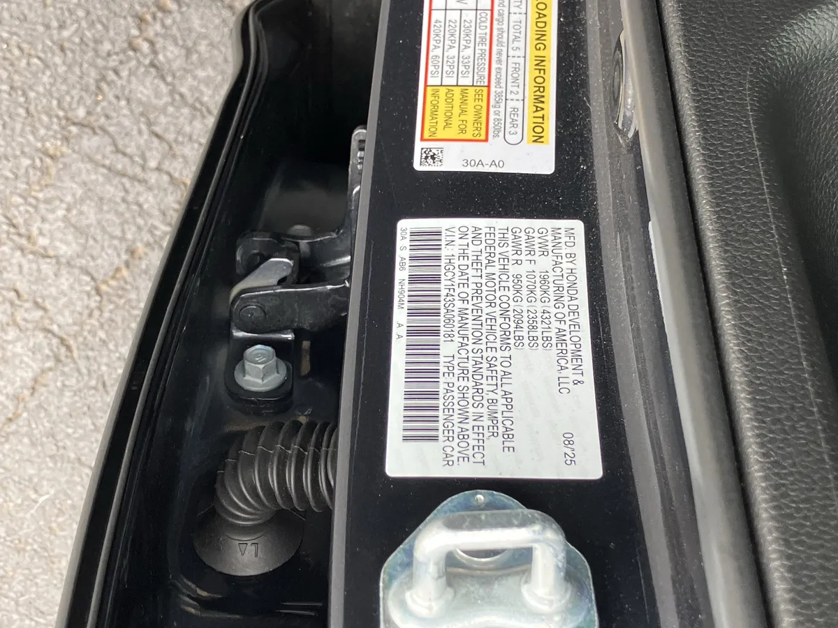 2025 Honda Accord SE CVT thumbnail 30