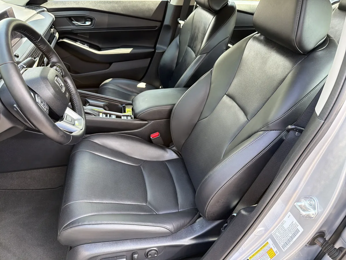 2025 Honda Accord Sedan HYBRID TOURING thumbnail 14