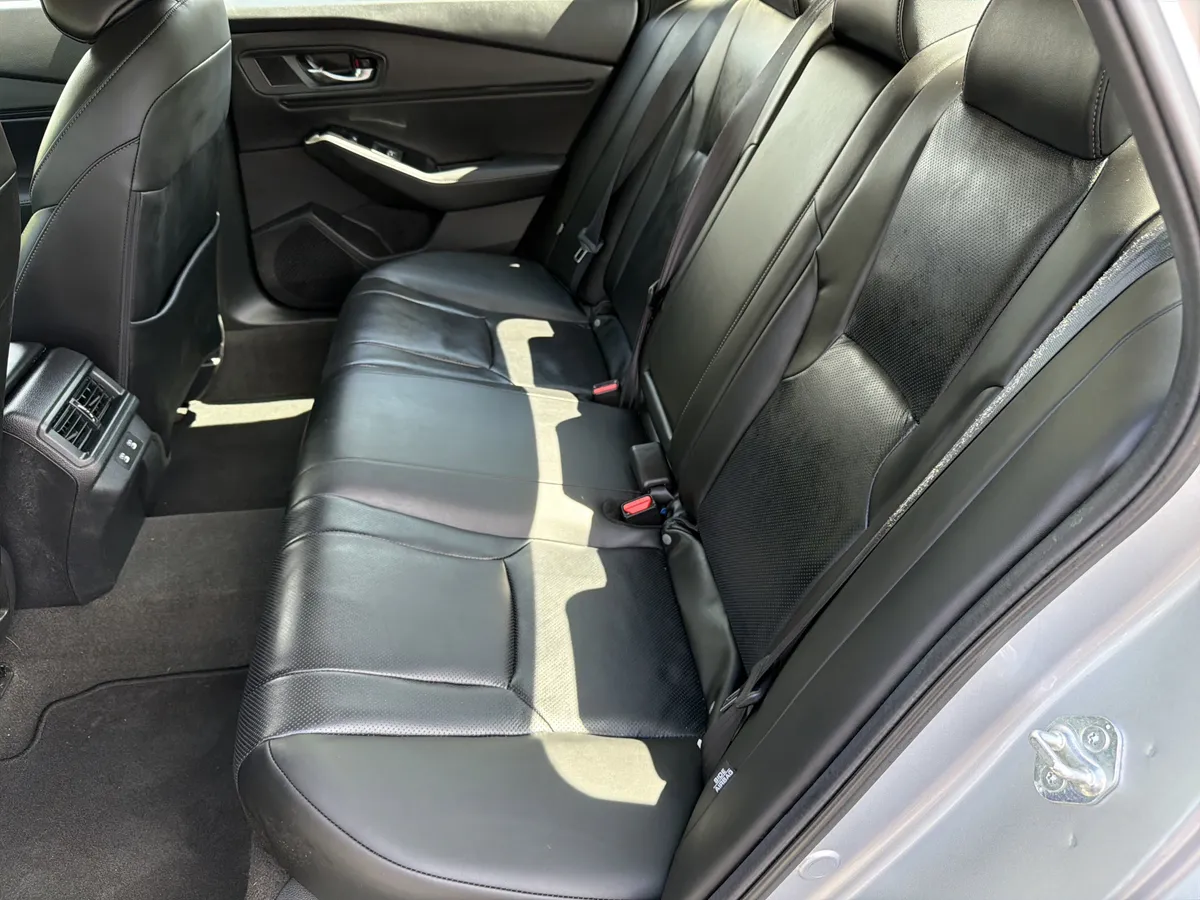 2025 Honda Accord Sedan HYBRID TOURING thumbnail 16