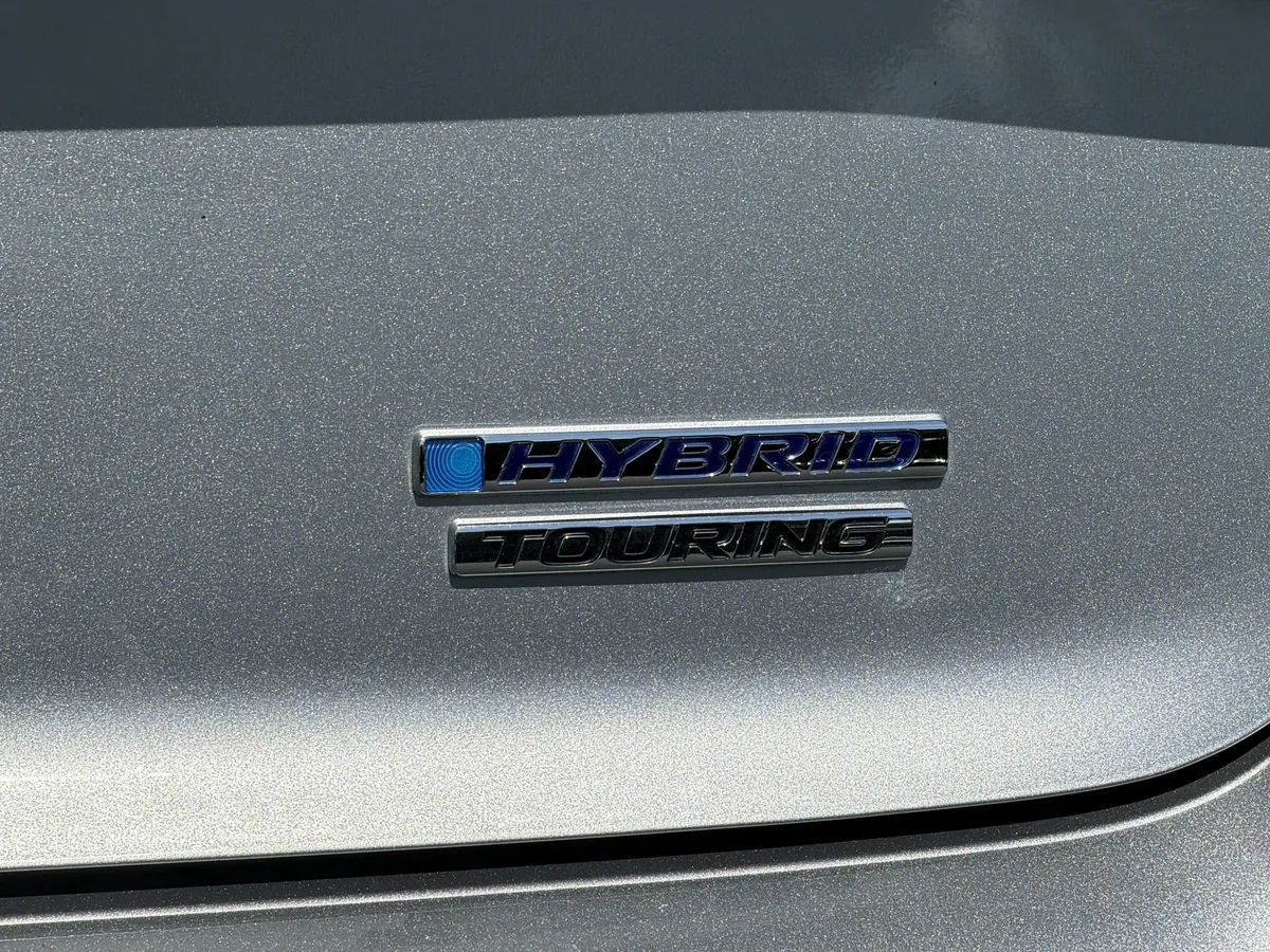 2025 Honda Accord Sedan HYBRID TOURING thumbnail 23