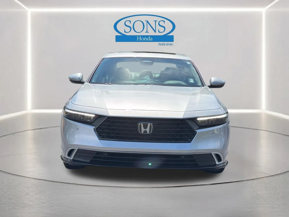 2025 Honda Accord Sedan HYBRID TOURING thumbnail 27