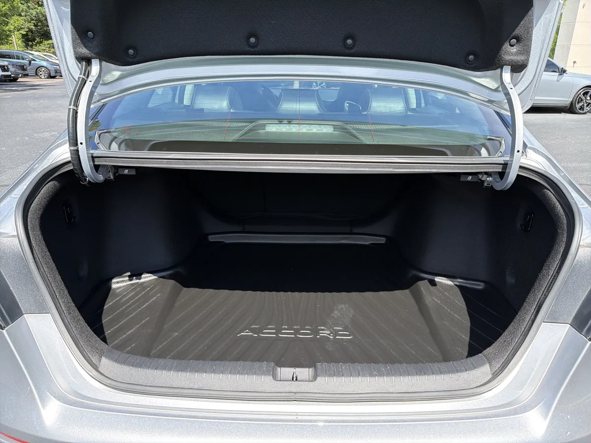2025 Honda Accord Sedan HYBRID TOURING thumbnail 54