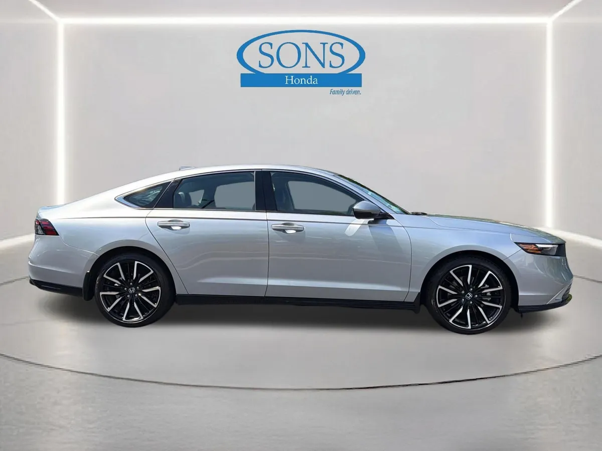 2025 Honda Accord Sedan HYBRID TOURING thumbnail 56