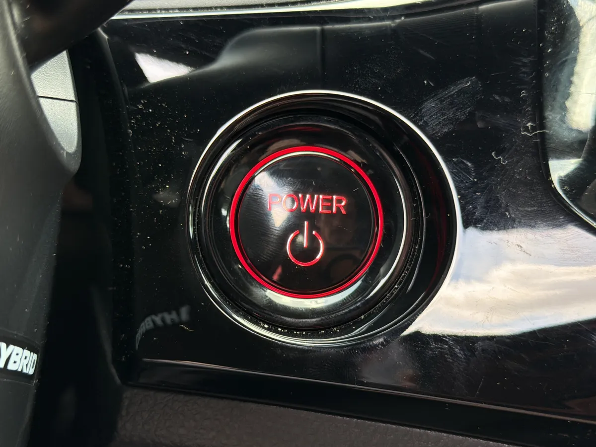 2025 Honda Civic Sedan Hybrid Sport Touring thumbnail 10