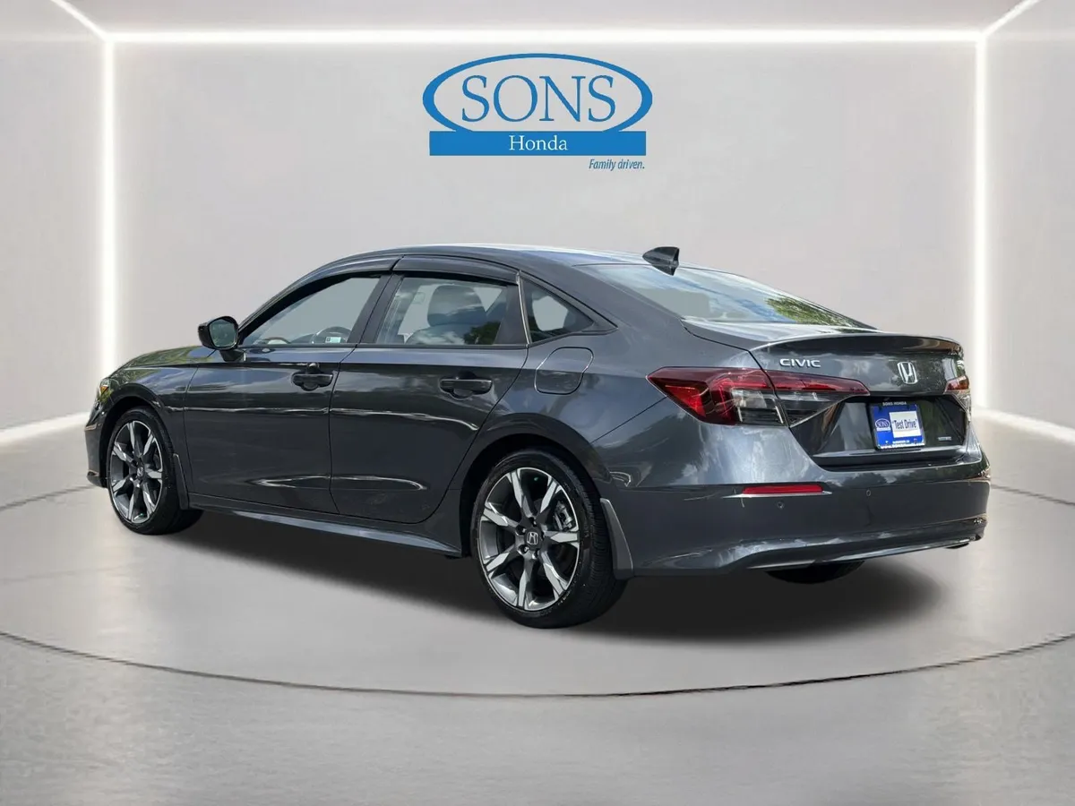 2025 Honda Civic Sedan Hybrid Sport Touring thumbnail 23