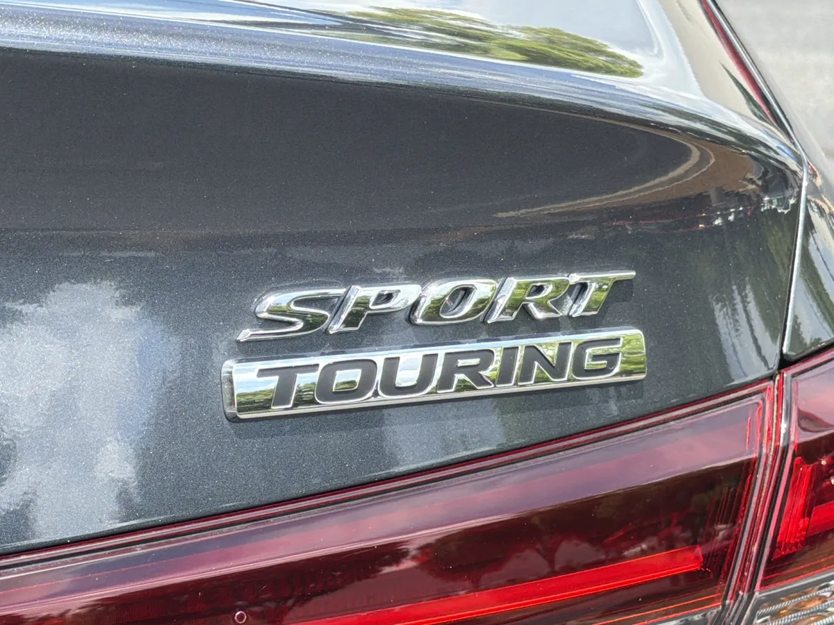 2025 Honda Civic Sedan Hybrid Sport Touring thumbnail 26
