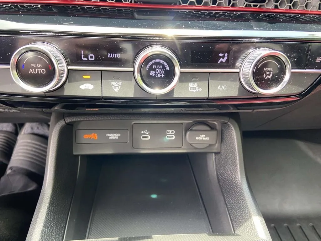 2025 Honda Civic Si thumbnail 22