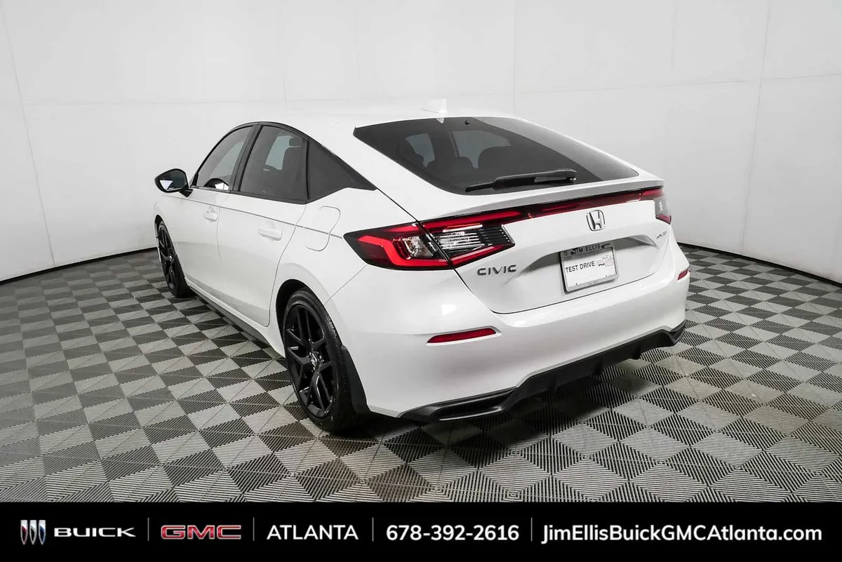 2025 Honda Civic Sport thumbnail 25