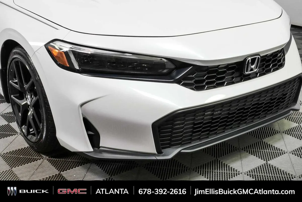 2025 Honda Civic Sport thumbnail 33