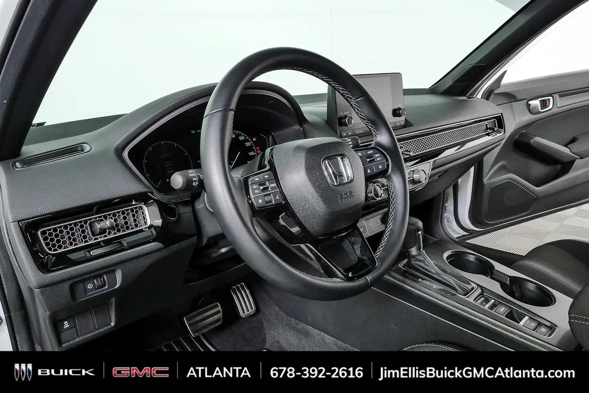 2025 Honda Civic Sport thumbnail 4