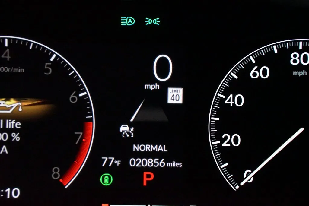 2025 Honda Civic Sport thumbnail 16