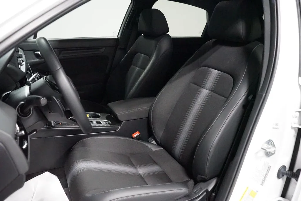 2025 Honda Civic Sport thumbnail 24